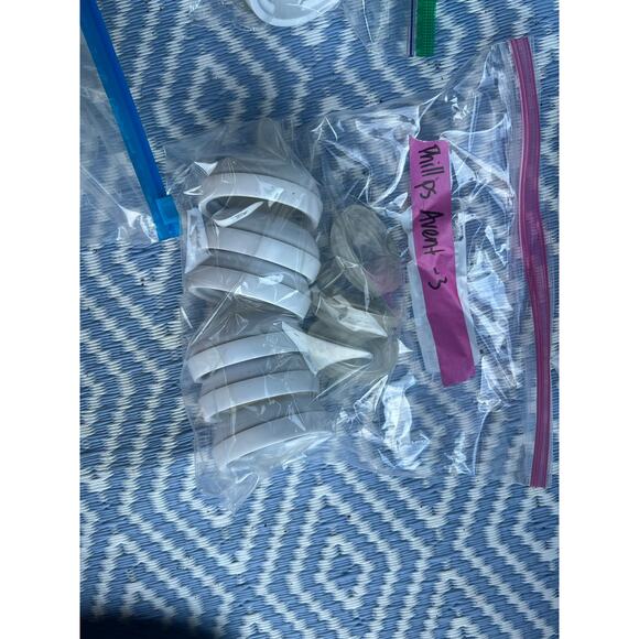 Pumping & Bottle Bundle: Philips, Medela, Spectra! - Picture 14 of 16